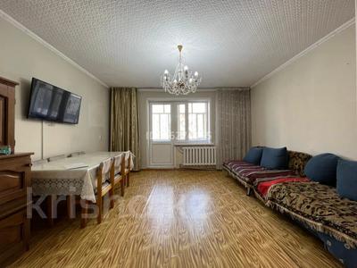 4-комнатная квартира, 80 м², 2/5 этаж, Чайжунусова 101 за 35 млн 〒 в Семее