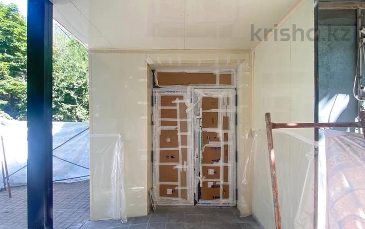 Офисы, магазины и бутики, салоны красоты, медцентры и аптеки, студии · 50 м² за 1 млн ₸ в Алматы — фото 2