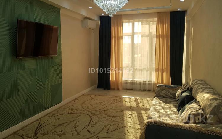 2-комнатная квартира · 70 м² · 1/5 этаж, мкр Самал, Мкрн Самал 15 за 250 000 ₸ в Атырау — фото 2