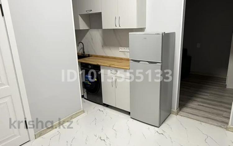1-комнатная квартира · 28 м² · 1/1 этаж, мкр Айгерим-1 58 за 160 000 ₸ в Алматы, Алатауский р-н — фото 2