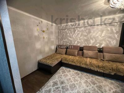 2-бөлмелі пәтер · 50 м² · 5/5 қабат, Кабанбай Батыра 134 — Центральный рынок, бағасы: 15 000 〒 в Усть-Каменогорске, Ульбинский