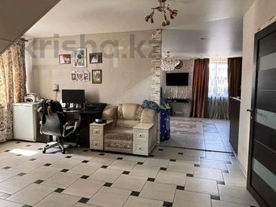 Продажа домов и дачи в Алматинской обл.: Отдельный дом · 5 комнат · 200 м² · 2.5 сот., Алматы 59 а за 51.6 млн 〒 Отдельный дом · 5 комнат · 200 м² · 2.5 сот., Алматы 59 а за 51.6 млн 〒 в