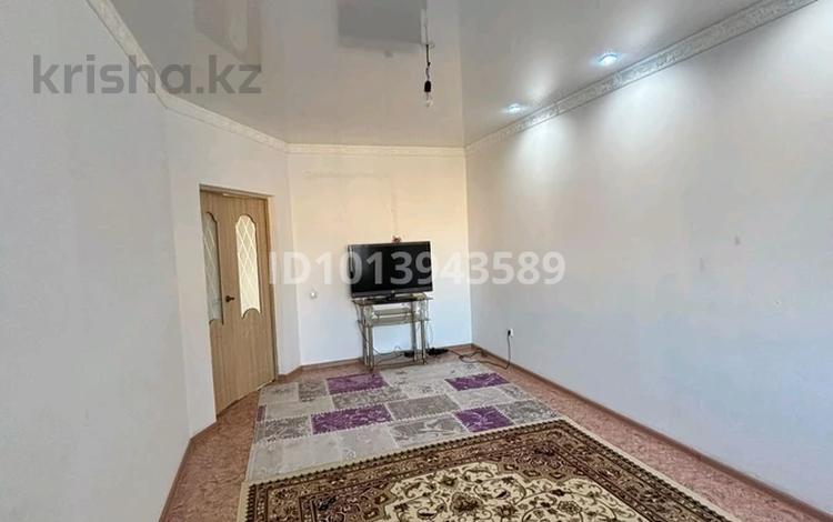 3-бөлмелі пәтер · 81 м² · 4/5 қабат, Алтын орда ш/а. 9/4, бағасы: 34 млн ₸ в Актобе, мкр. Алтын орда — фото 2