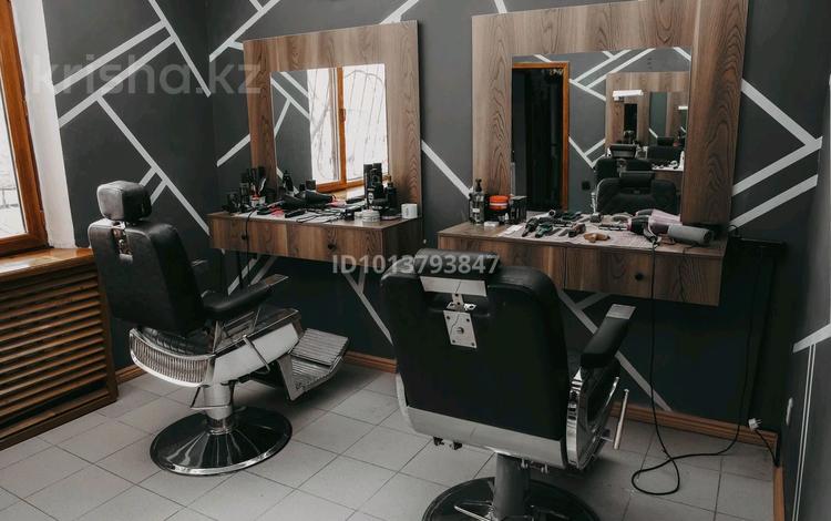 Салоны красоты · 41.2 м² за 23 млн ₸ в Караганде, Казыбек би р-н — фото 2