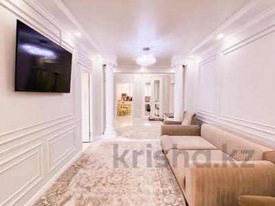 4-комнатная квартира · 90 м² · 1/5 этаж, Кунаева 14 за 43 млн 〒 в Талдыкоргане, мкр Коктем