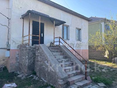 Отдельный дом · 7 комнат · 319.5 м² · 10 сот., мкр Уркер, Бабажанова 37 за 90 млн ₸ в Астане, Нура р-н