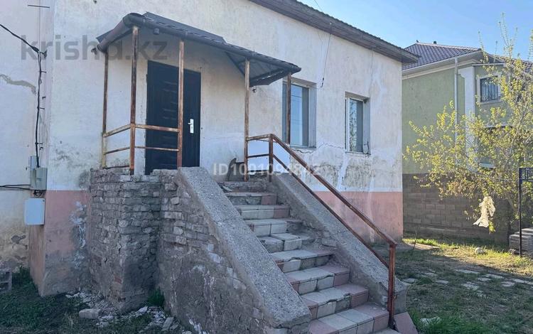 Отдельный дом · 7 комнат · 319.5 м² · 10 сот., мкр Уркер, Бабажанова 37 за 90 млн ₸ в Астане, Нура р-н — фото 2
