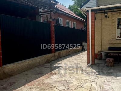 Дом · 9 комнат · 300 м², Мустафы Шокая 1/1 за 100 000 〒 в Алматы, Медеуский р-н