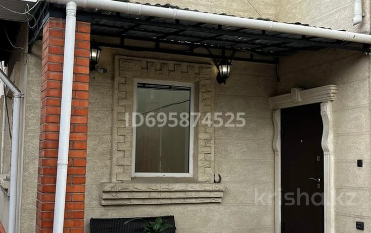 Дом · 9 комнат · 350 м², Мустафы Шокая 1/1 за 80 000 ₸ в Алматы, Медеуский р-н — фото 531
