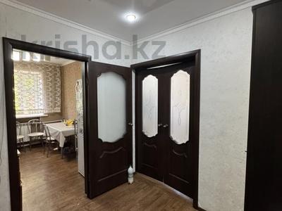 5-бөлмелі пәтер · 84 м² · 5/5 қабат, кердери 137, бағасы: 22.5 млн ₸ в Уральске, мкр Школьник