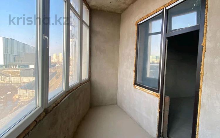 3-бөлмелі пәтер · 220.5 м² · 4/6 қабат, Керей-Жанибек хандар 5, бағасы: 153 млн ₸ в Астане, Есильский р-н — фото 2