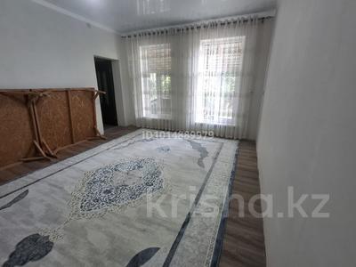 Часть дома · 7 комнат · 210 м² · 10 сот., Талғат Оспанов 13 — Сетевойдан бурылып , Шымкентбай көшемен келгенде Қазына магазиннен оңғ за 21 млн ₸ в Сарыагаш