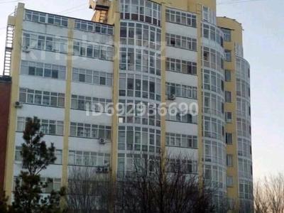 2-комнатная квартира, 70 м², 10/11 этаж, Ташенова 12 за 28 млн 〒 в Астане, р-н Байконур