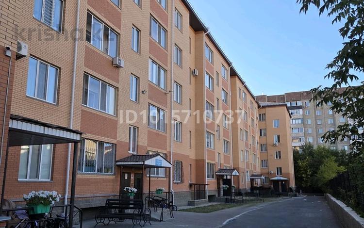 2-бөлмелі пәтер · 60 м² · 2/5 қабат, Гүлдер 2 ш/а., Таттимбета 5Б — Norma, 101 школа, садик Балақай, 28 школа., бағасы: 32 млн ₸ в Караганде, Казыбек би р-н — фото 2