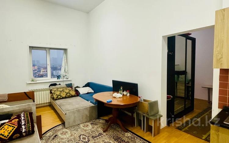 2-бөлмелі пәтер · 43 м² · 9/9 қабат, мкр Аккент 21, бағасы: 22 млн ₸ в Алматы, Алатауский р-н — фото 2