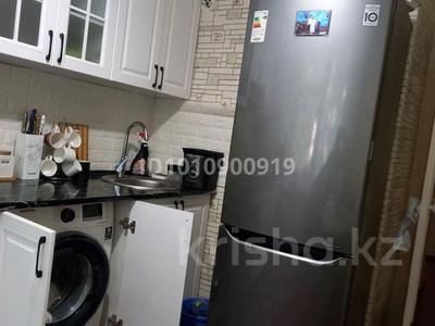 3-бөлмелі пәтер · 63.5 м² · 2/5 қабат, Самал ш/а. 8 — 45школа, бағасы: 130 000 ₸ в Таразе, мкр Самал