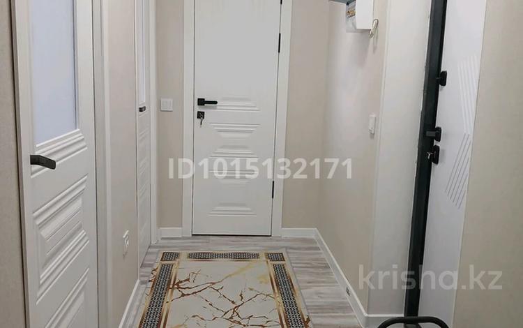 1-комнатная квартира · 40 м² · 4/7 этаж, Безделева 72 А 18 — Жк айбарыс за 180 000 ₸ в Шымкенте — фото 2