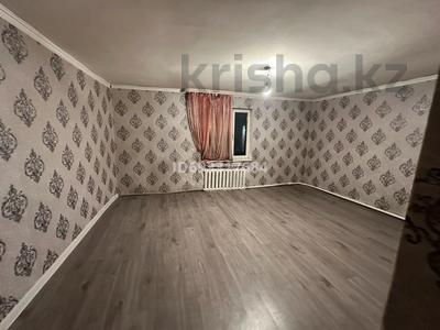 4-комнатный дом помесячно, 90 м², Аббат баитак 22а за 100 000 〒 в Астане, Сарыарка р-н