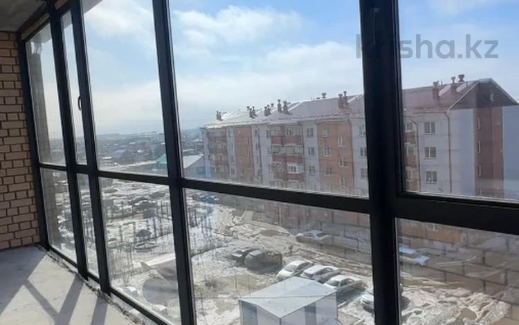 1-комнатная квартира, 52.1 м², 5/6 этаж, гагарина за ~ 14.9 млн 〒 в Петропавловске — фото 2