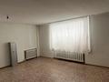 2-бөлмелі пәтер · 43.5 м² · 1/9 қабат, Кабанбай Батыра 154, бағасы: 15.5 млн ₸ в Усть-Каменогорске — фото 3