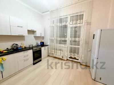 1-бөлмелі пәтер · 40 м² · 11/13 қабат, Абикен Бектуров — Потолки 3м, бағасы: ~ 23.5 млн ₸ в Астане, Есильский р-н