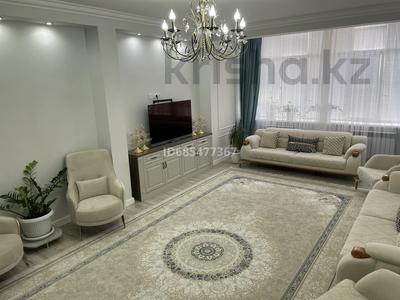 Пәтерлер в Атырауской обл.: 4-бөлмелі пәтер · 147.2 м² · 2/5 қабат, мкр Нурсая, Акжарма, бағасы: 64.7 млн 〒 4-бөлмелі пәтер · 147.2 м² · 2/5 қабат, мкр Нурсая, Акжарма, бағасы: 64.7 млн 〒 в Атырау