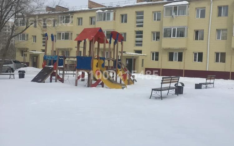 1-комнатная квартира · 33 м² · 1/3 этаж, 1мкр 44 за 5 млн ₸ в Степногорске — фото 2