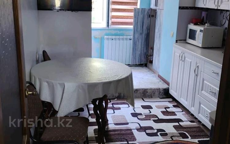 3-комнатная квартира · 70 м² · 3/3 этаж, 18 микрорайон за 200 000 ₸ в Конаеве — фото 2