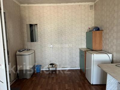 1-комнатная квартира · 14 м² · 7/9 этаж, Серикпаева 1/2 за 5 млн 〒 в Усть-Каменогорске, Ульбинский