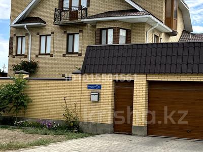 Отдельный дом · 11 комнат · 350 м² · 10 сот., мкр Мунайшы — Огородная за 1.7 млн ₸ в Атырау