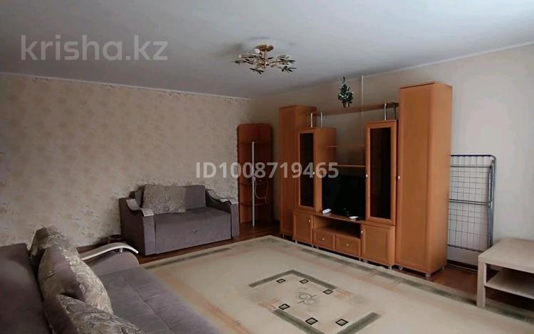 2-комнатная квартира · 50 м² · 3/5 этаж, мкр Новый Город, Бухар жырау 77 — 45 квартал за 14 000 ₸ в Караганде, Казыбек би р-н — фото 2
