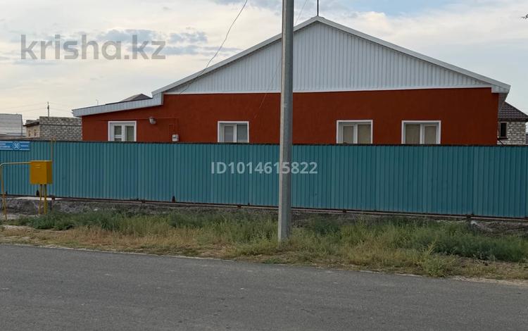Часть дома · 4 комнаты · 130 м² · 10 сот., мкр Орлеу, Умбетярова 50 — Среди супермаркетам Нурзер и Нурай за 30 млн ₸ в Атырау — фото 2