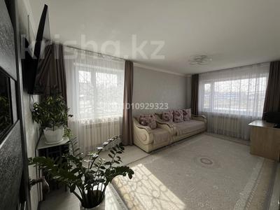 2-комнатная квартира · 42 м² · 1/5 этаж, Майкудук, 12й микрорайон 38 за 11.5 млн 〒 в Караганде, Алихана Бокейханова р-н