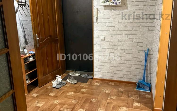 2-комнатная квартира · 52 м² · 2/6 этаж, 35-ый квартал 16 за 20 млн ₸ в Семее — фото 2