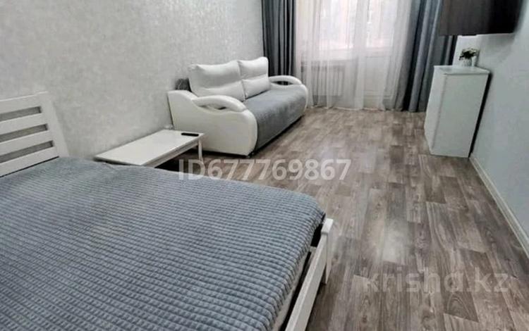 1-комнатная квартира · 36 м² · 2 этаж, 4 микрарайон за 13 000 ₸ в Аксае — фото 38