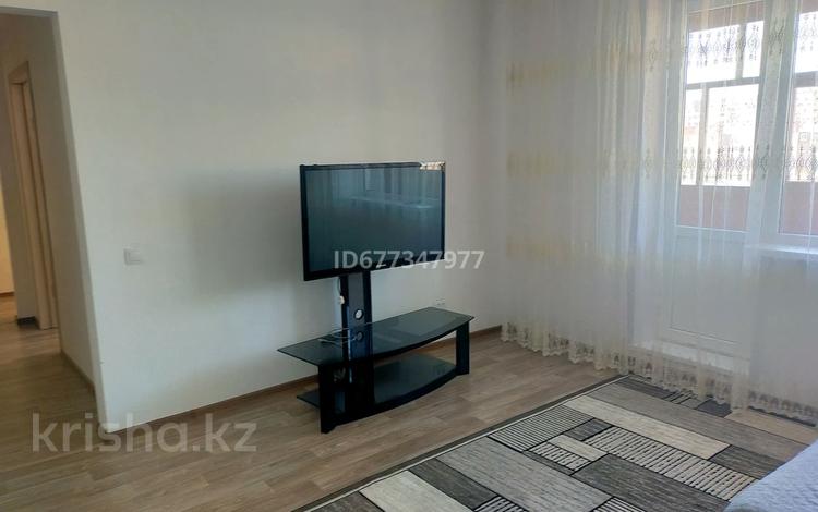 2-комнатная квартира, 50 м², 6/9 этаж помесячно, 5 мкр 8