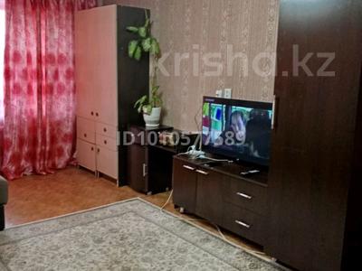 2-бөлмелі пәтер · 60 м² · 3/5 қабат, Шевченко 137 — Назарбаев, бағасы: 10 000 〒 в Талдыкоргане