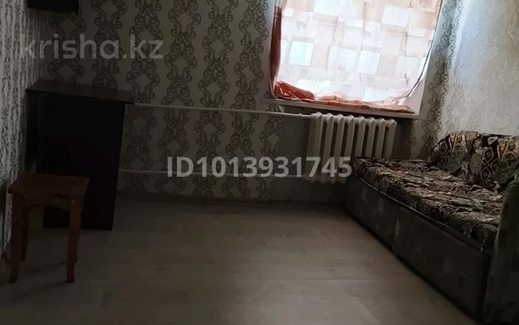 1-комнатная квартира · 30 м² · 3/3 этаж, 72 квартал 16 — Находится за супермаркетом за 150 000 ₸ в Семее — фото 2
