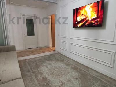 2-комнатная квартира · 45 м² · 2/5 этаж, мкр Тастак-2, Макатаева 186 — Макатаева / Ади Шарипова за 35.5 млн ₸ в Алматы, Алмалинский р-н