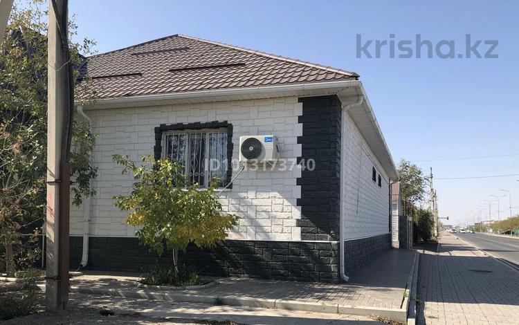 Отдельный дом · 4 комнаты · 180 м², Пушкина 77 — Алиева-Пушкина угловой дом за 350 000 ₸ в Атырау — фото 2