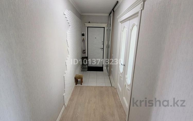 2-бөлмелі пәтер · 67.7 м² · 8/9 қабат, Абая 50 — ТД "Жаннур", бағасы: 30 млн ₸ в Астане, р-н Байконур — фото 2