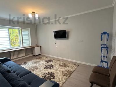 Аренда квартир в Алматы: 1-комнатная квартира · 40 м² · 1/9 этаж, мкр Жетысу-1 34 — Момышулы за 220 000 〒 1-комнатная квартира · 40 м² · 1/9 этаж, мкр Жетысу-1 34 — Момышулы за 220 000 〒 в Алматы, Ауэзовский р-н