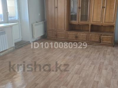 2-комнатная квартира · 45 м² · 7/9 этаж, 40 лет победы 65а — Садик Снегурочка , 6 школа за 8.5 млн 〒 в Шахтинске