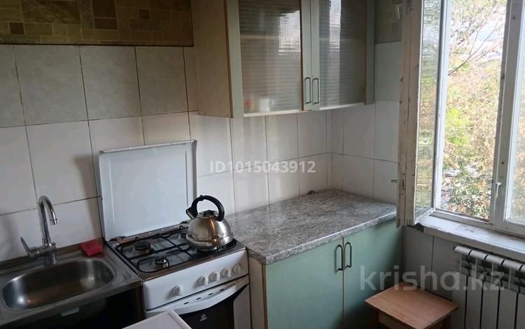 1-комнатная квартира · 33 м² · 5/5 этаж, мкр Тастак-2 56 за 220 000 ₸ в Алматы, Алмалинский р-н — фото 2