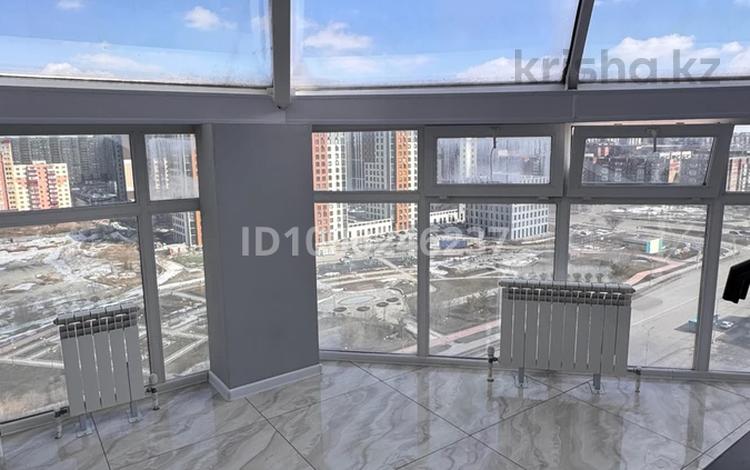 5-комнатная квартира · 200 м² · 16/16 этаж, Республики 42 — Республики за 75 млн ₸ в Караганде, Казыбек би р-н — фото 2