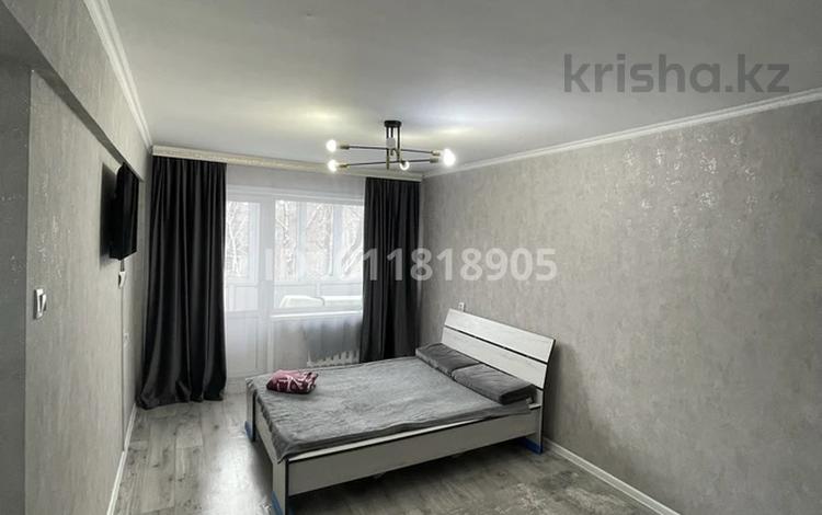 1-комнатная квартира · 55 м² · 4/5 этаж, Б-р Гагарина 34 за 13 000 ₸ в Усть-Каменогорске, Ульбинский — фото 2