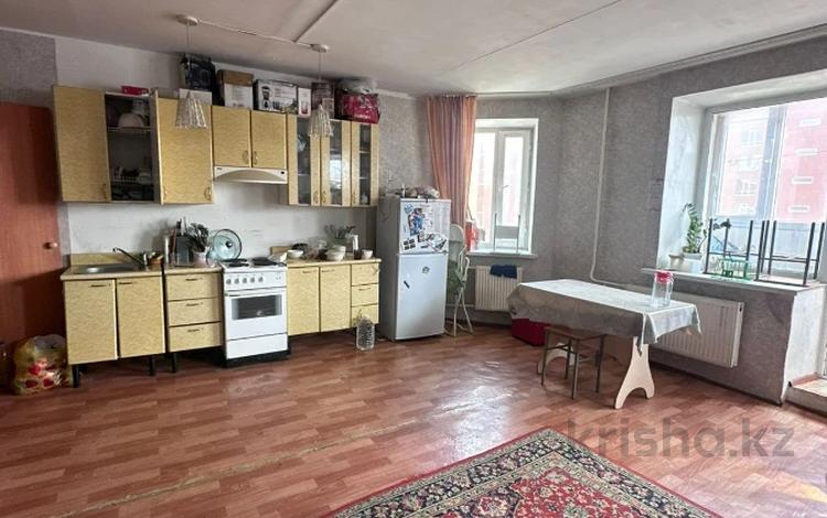 2-комнатная квартира · 55 м² · 9/10 этаж, Ткачева 10 — Звоните за 18.8 млн ₸ в Павлодаре — фото 2