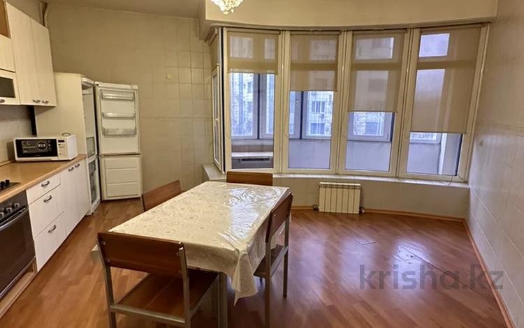 4-бөлмелі пәтер, 170 м², 3/10 қабат ай сайын, Аль-Фараби 47, бағасы: 600 000 〒 в Алматы, Бостандыкский р-н — фото 10