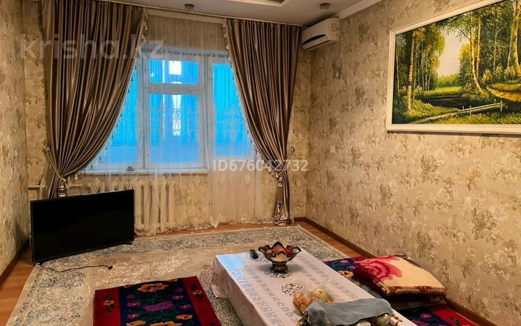 3-комнатная квартира, 74 м², 4/4 этаж, 1 мкр 24 за 16.5 млн 〒 в Туркестане — фото 2