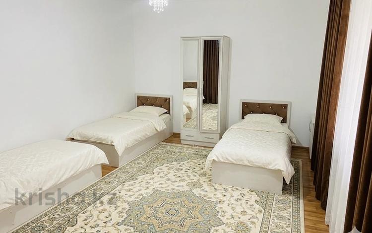 1-комнатная квартира · 55 м² · 1/1 этаж, Кудас Жунисбеков — Пр.Саттарханова. Не далеко от Керуен, Мавзолей. за 10 000 ₸ в Туркестане — фото 10